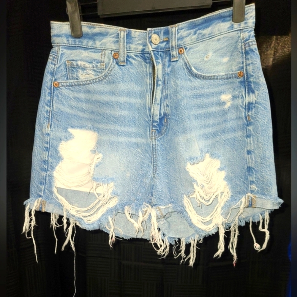EUC American Eagle Outfitters Light Blue Denim Short Jeans